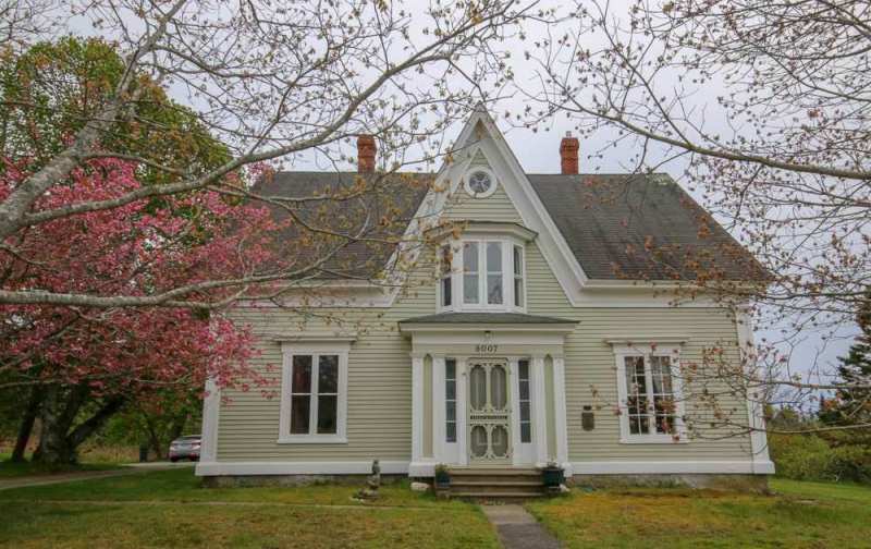 c. 1862 Gothic Revival Tusket, Nova Scotia Old House Dreams