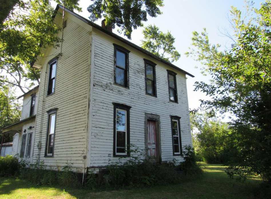 1852 Hebron, IN Old House Dreams