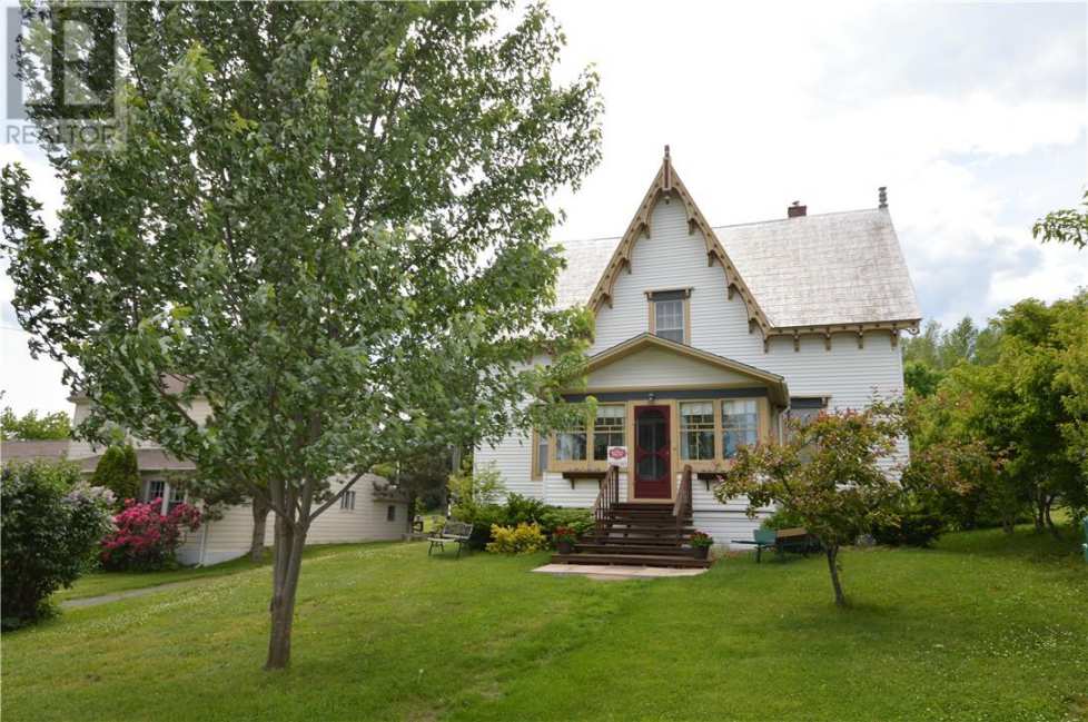 c. 1860 Gothic Revival Gagetown, New Brunswick Old House Dreams