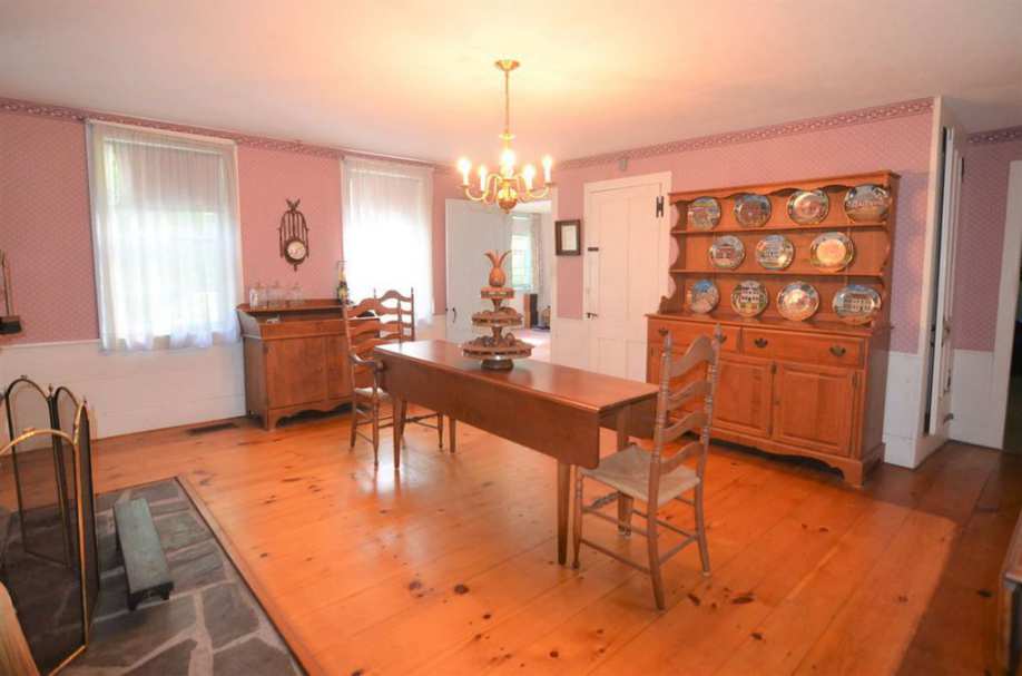 c. 1830 - Newport, NH - Old House Dreams