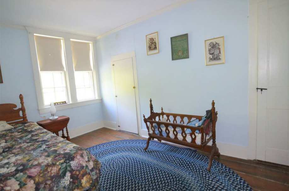c. 1830 - Newport, NH - Old House Dreams