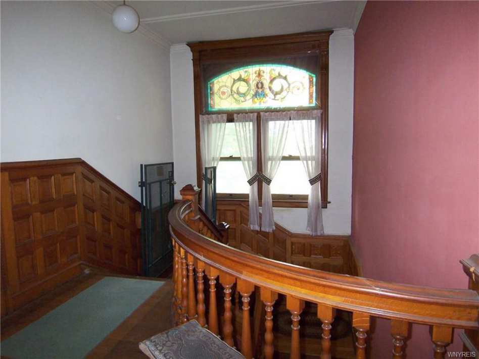 c. 1892 Queen Anne Lockport, NY Old House Dreams