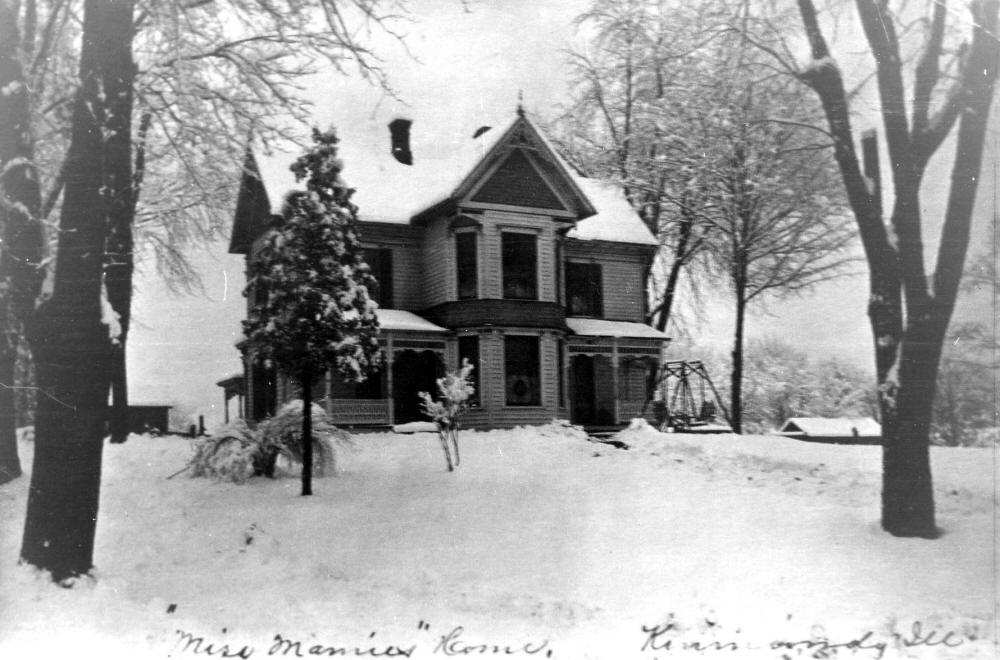 1867 Kinmundy, IL Old House Dreams