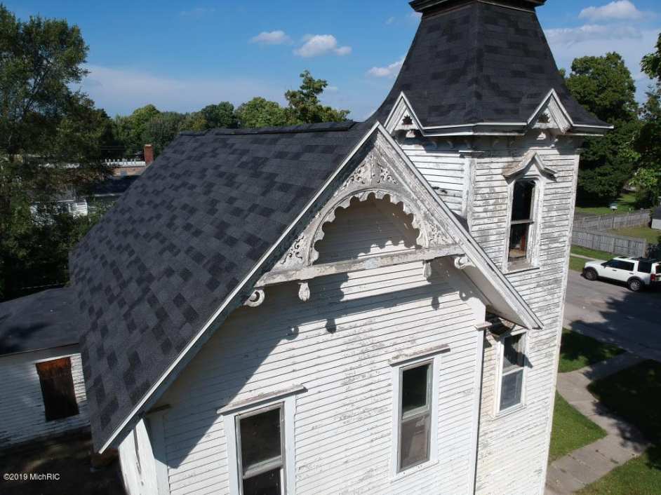 Hartford, MI Old House Dreams