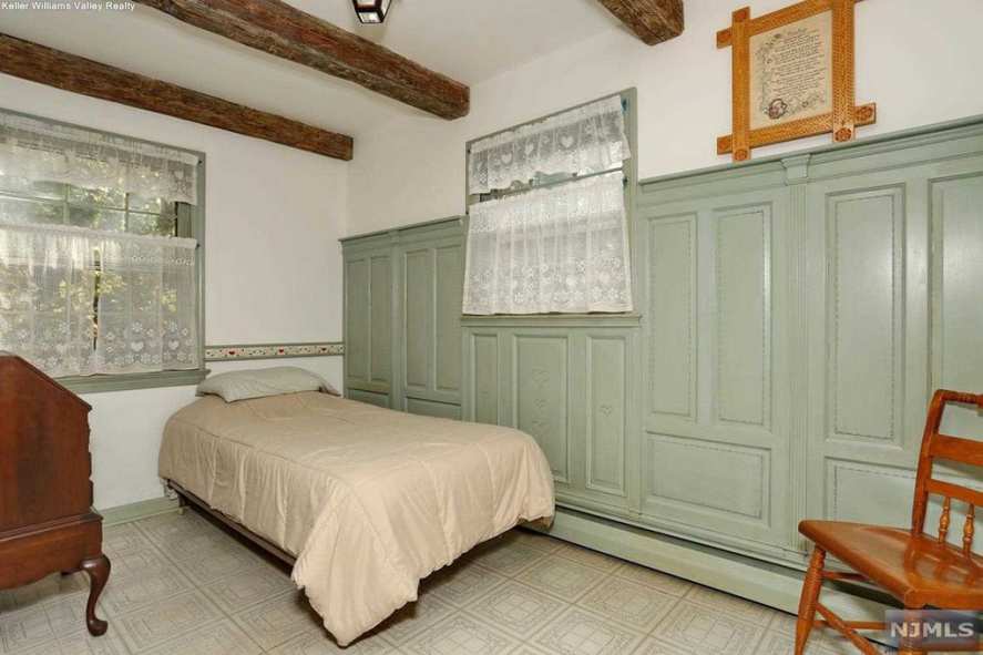 1958 - Mahwah, NJ - Old House Dreams