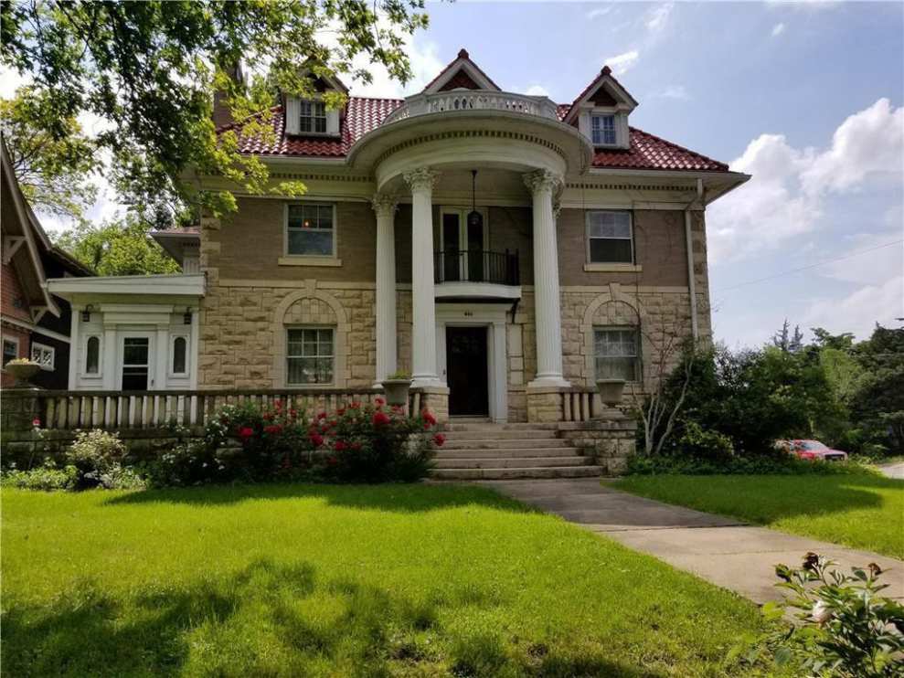 1913 Classical Revival in Lawrence, KS Old House Dreams