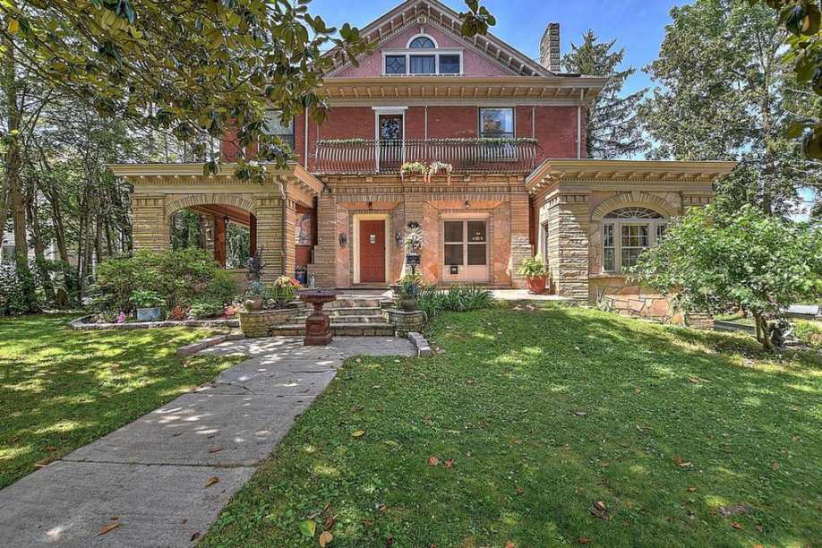 Private: 1893 Colonial Revival in Bristol, TN