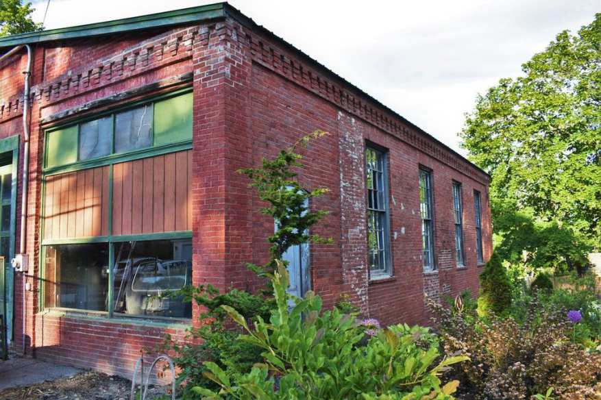 1911 Garage in Wiscasset, ME Old House Dreams