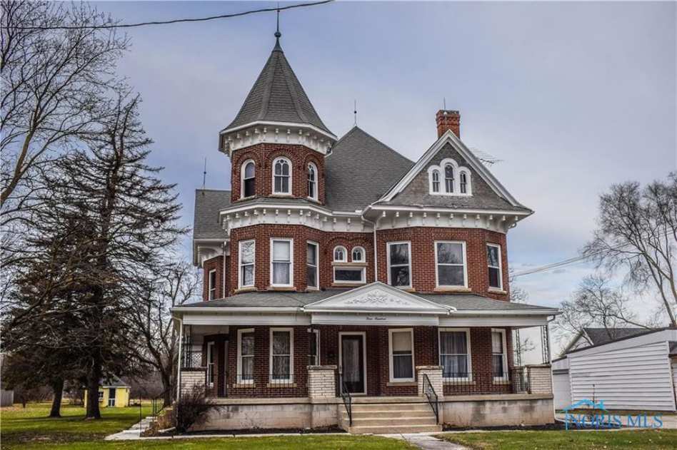 c. 1900 Queen Anne in Woodville, OH Old House Dreams