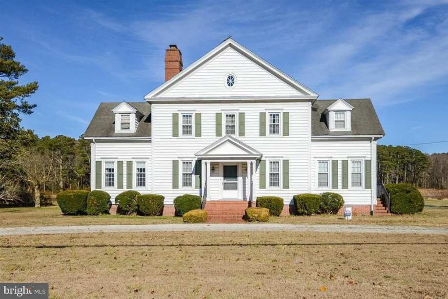 c. 1920 Colonial Revival in Parsonsburg, MD