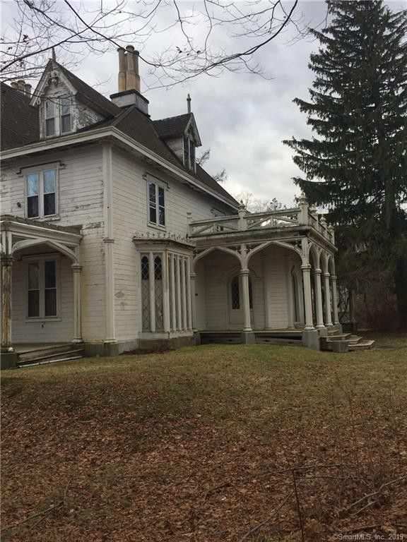 1845 Gothic Revival in Thompson, CT Old House Dreams