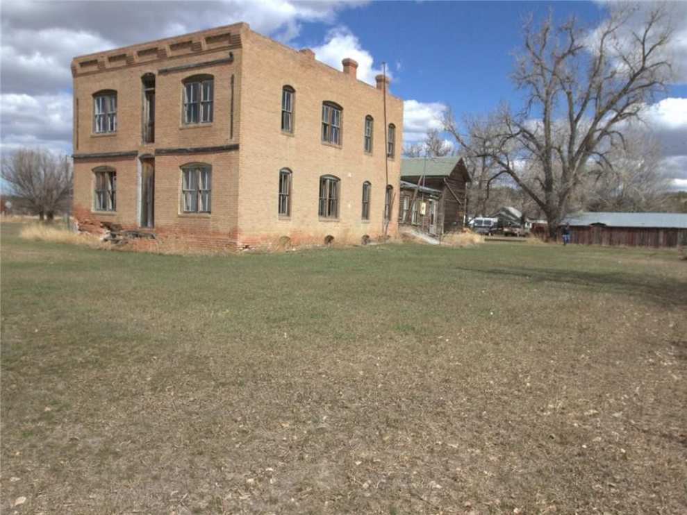 1900 Hotel & 1919 Home in Roundup, MT Old House Dreams
