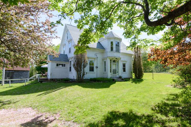 Single Family Homes for Sale in Union Square - Point2