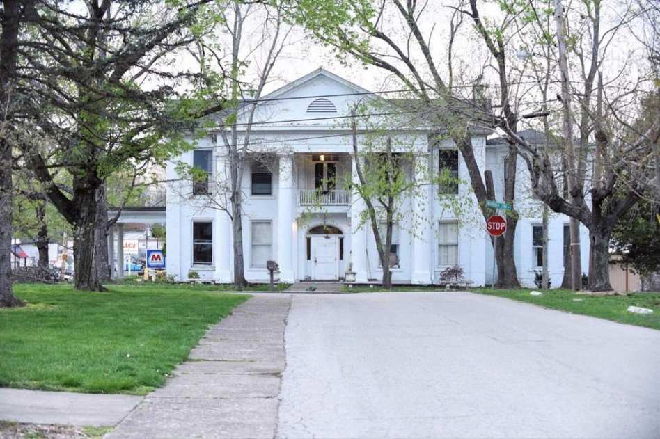 1845 Owingsville, KY Old House Dreams