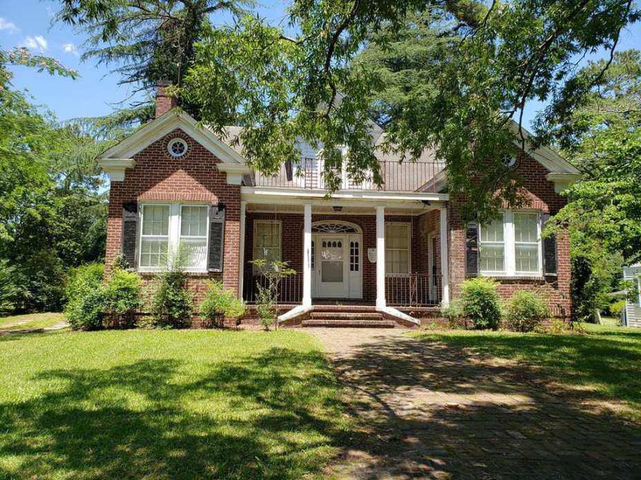 1935 Colonial Revival in Snow Hill, NC Old House Dreams