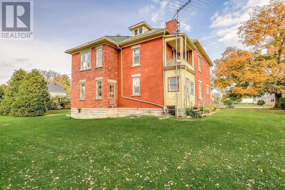 c. 1900 Port Rowan, Ontario Old House Dreams