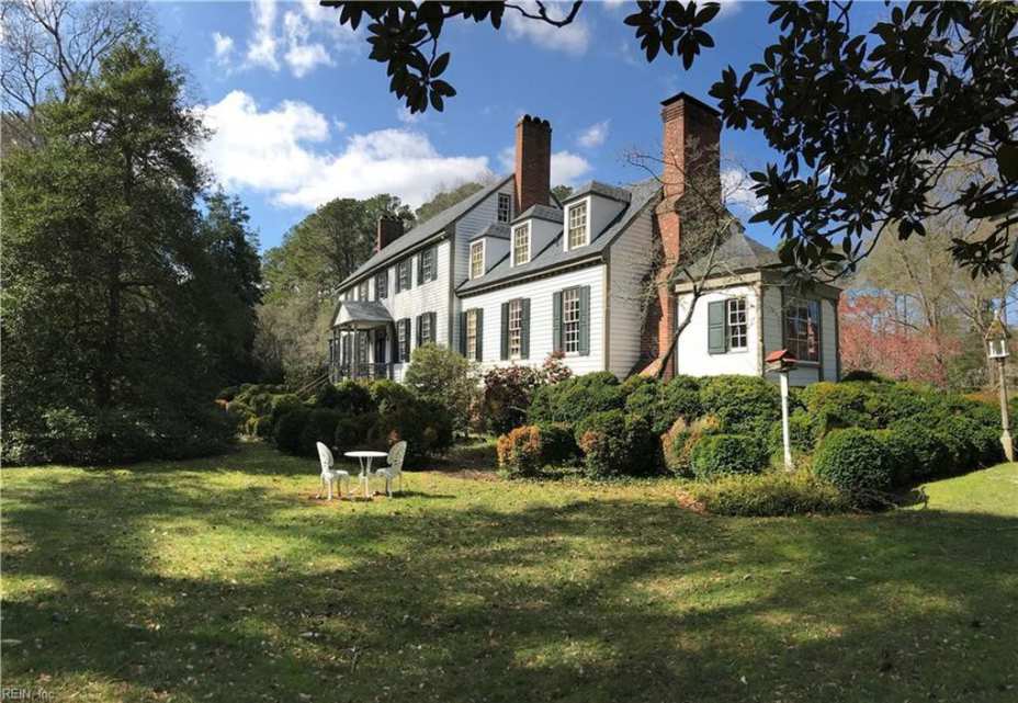Private: 1810 – Gloucester, VA