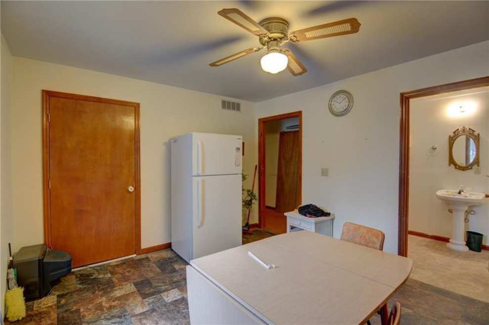 c. 1900 Church in Moweaqua, IL Old House Dreams