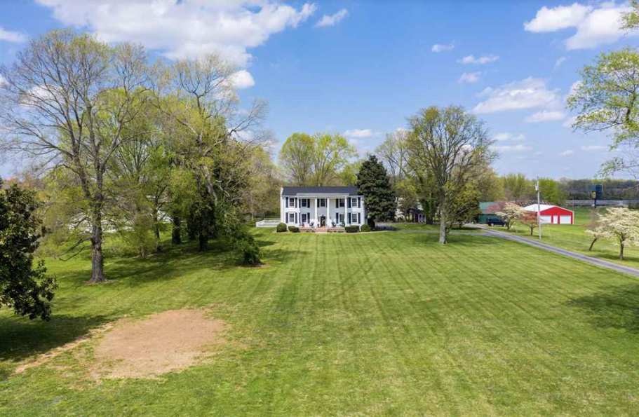 Auburn, KY Old House Dreams