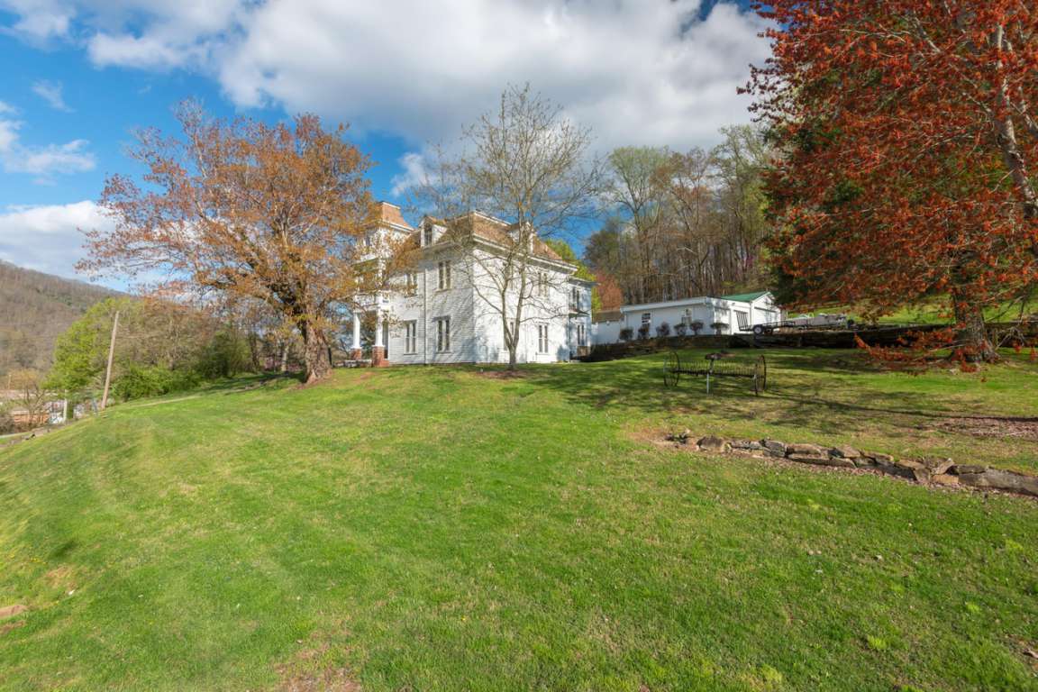 1881 Oliver Springs, TN Old House Dreams