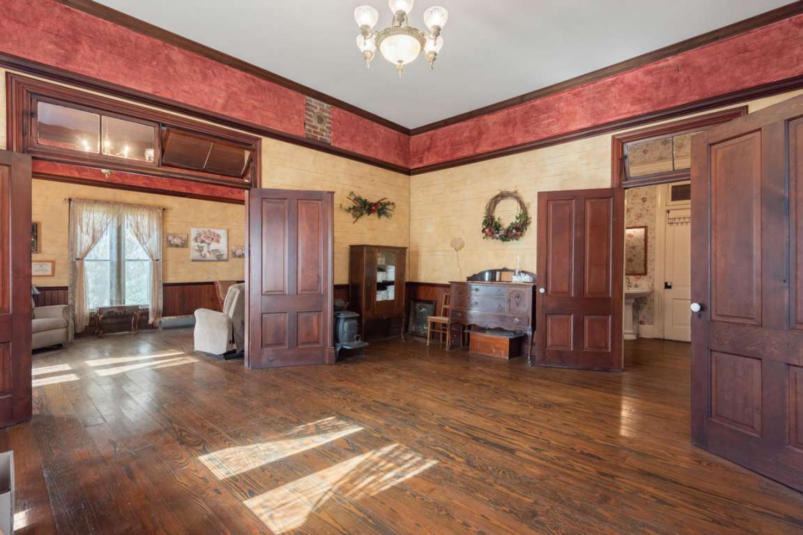 1881 Oliver Springs, TN Old House Dreams