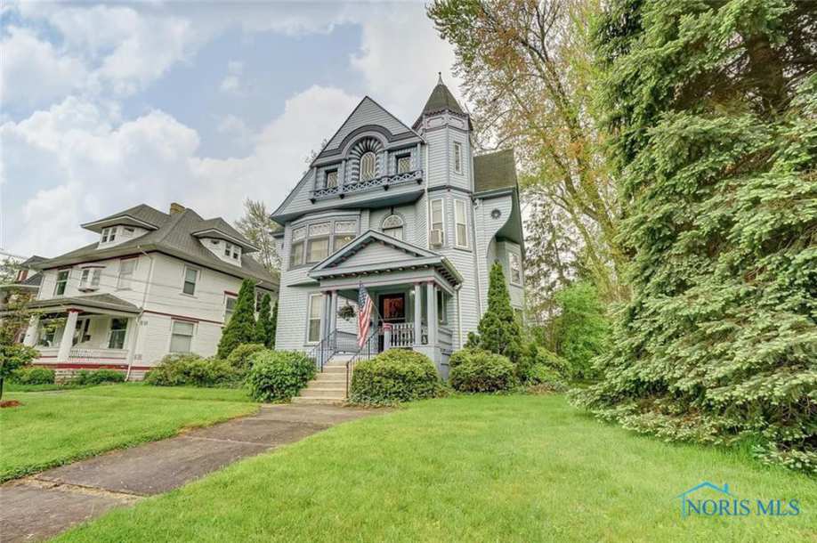 c. 1900 - Bowling Green, OH - Old House Dreams