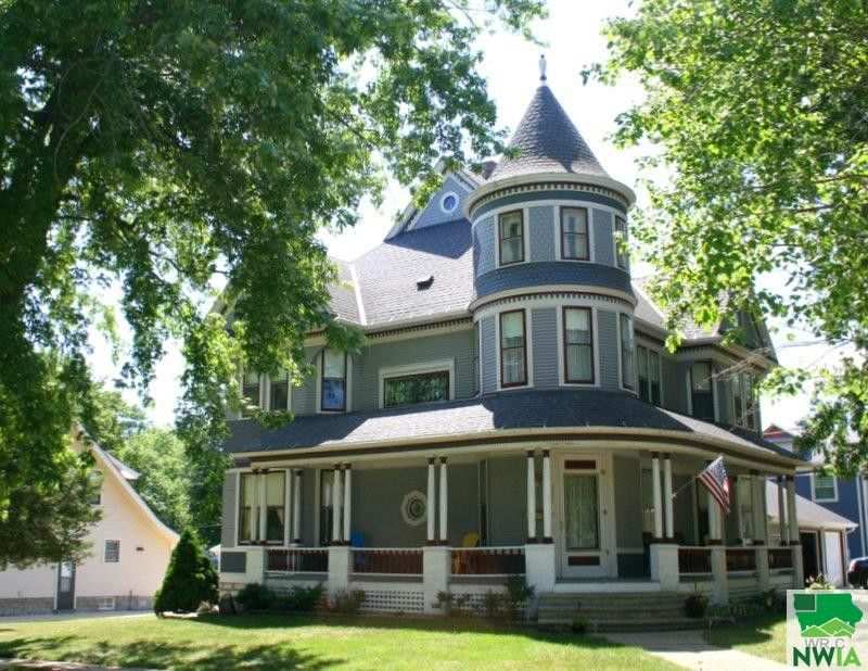 1894 Queen Anne in Alta, IA Old House Dreams