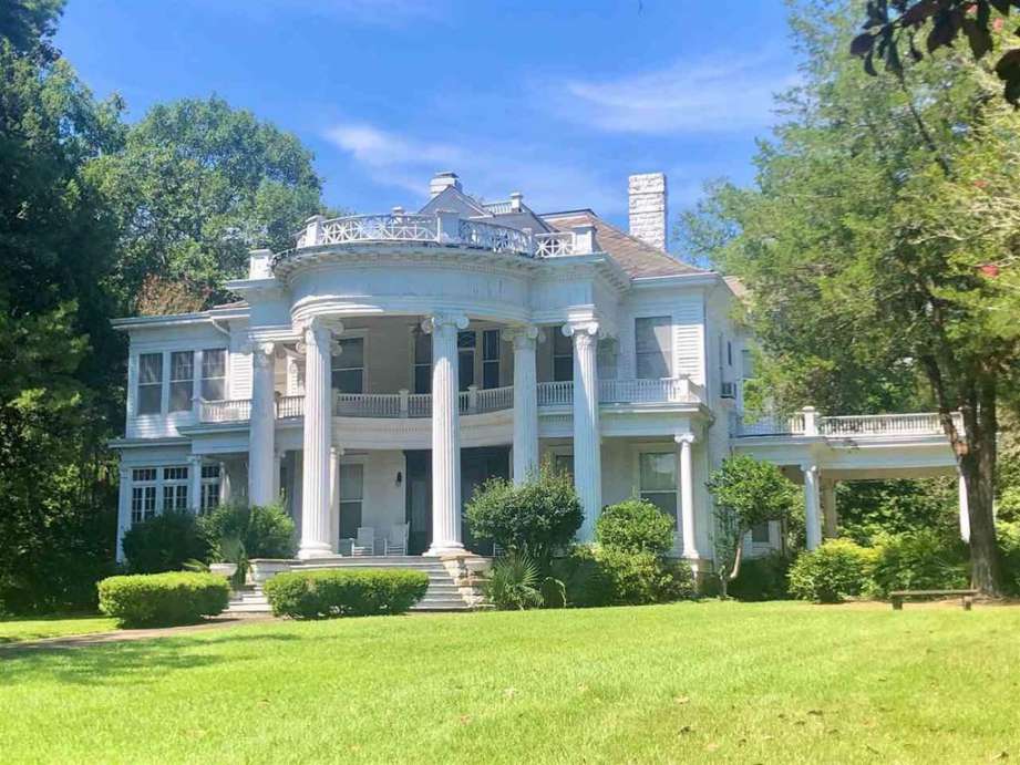 1903 Classical Revival in Hazlehurst, MS F. Barber) Old House