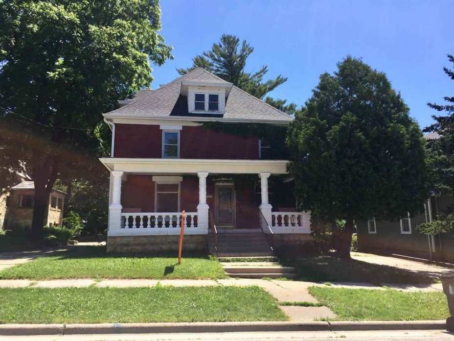 1913 Monroe, WI Old House Dreams