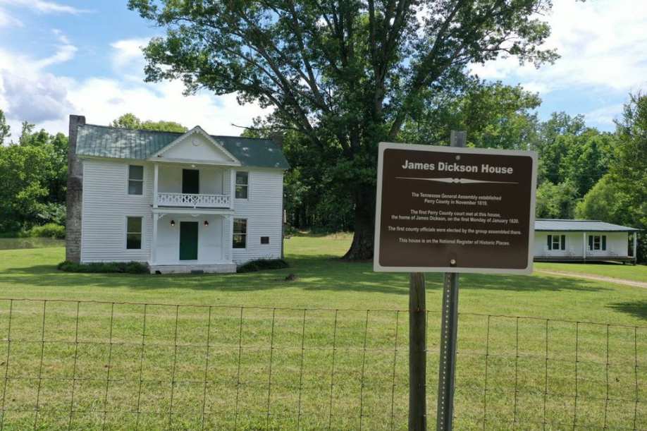 c. 1819 Linden, TN Old House Dreams