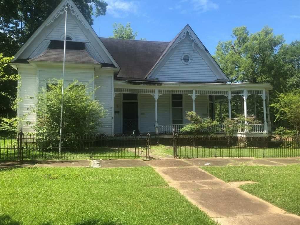 c. 1900 Aberdeen, MS Old House Dreams