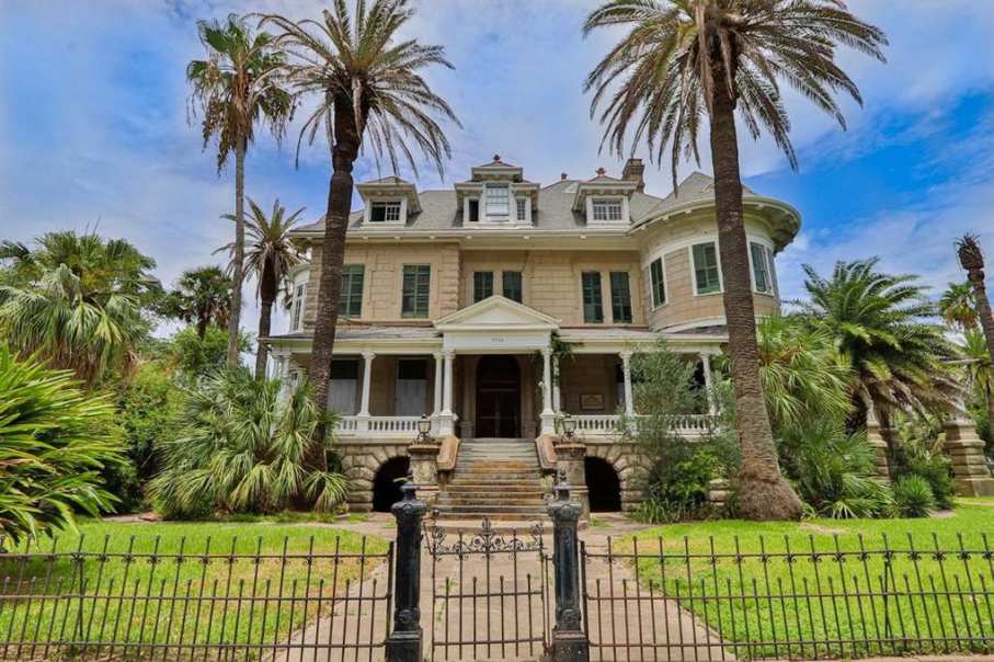 1893 Galveston, TX Old House Dreams