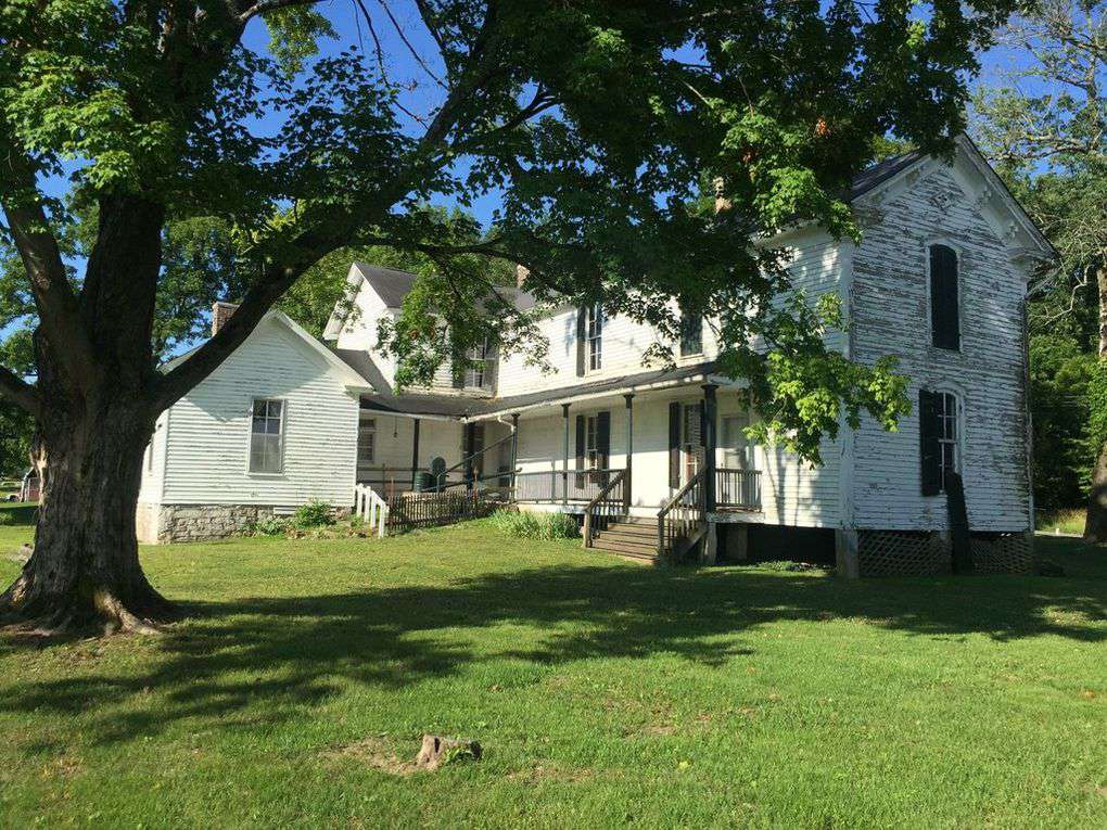 1881 Belfast, TN 324,900 Old House Dreams