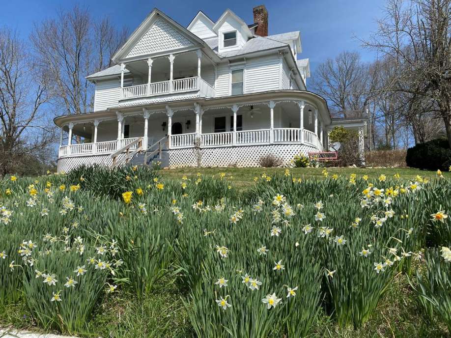 1888 Mouth of Wilson, VA Old House Dreams