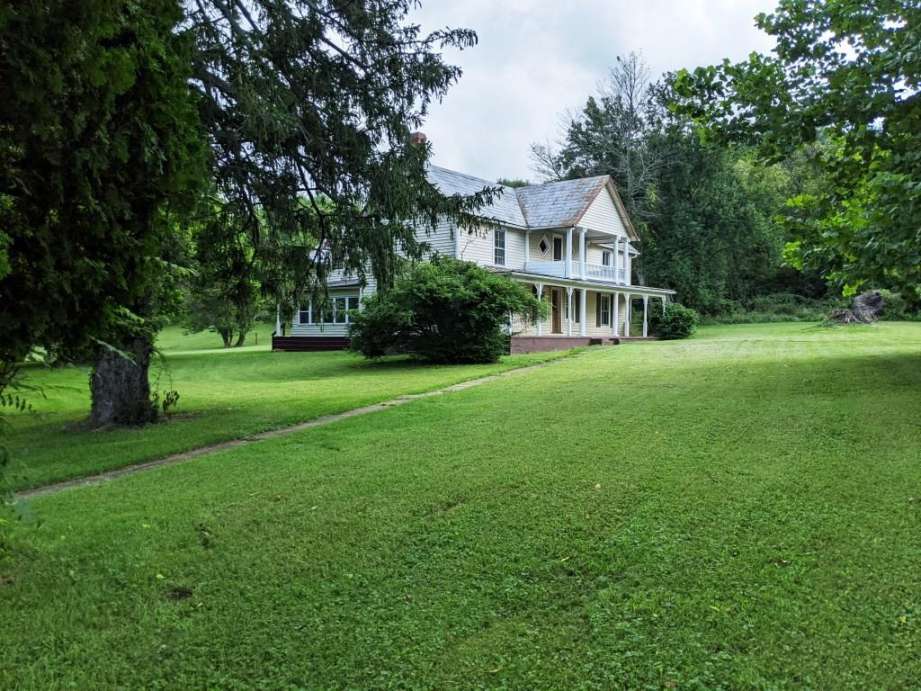 Allisonia, VA Old House Dreams