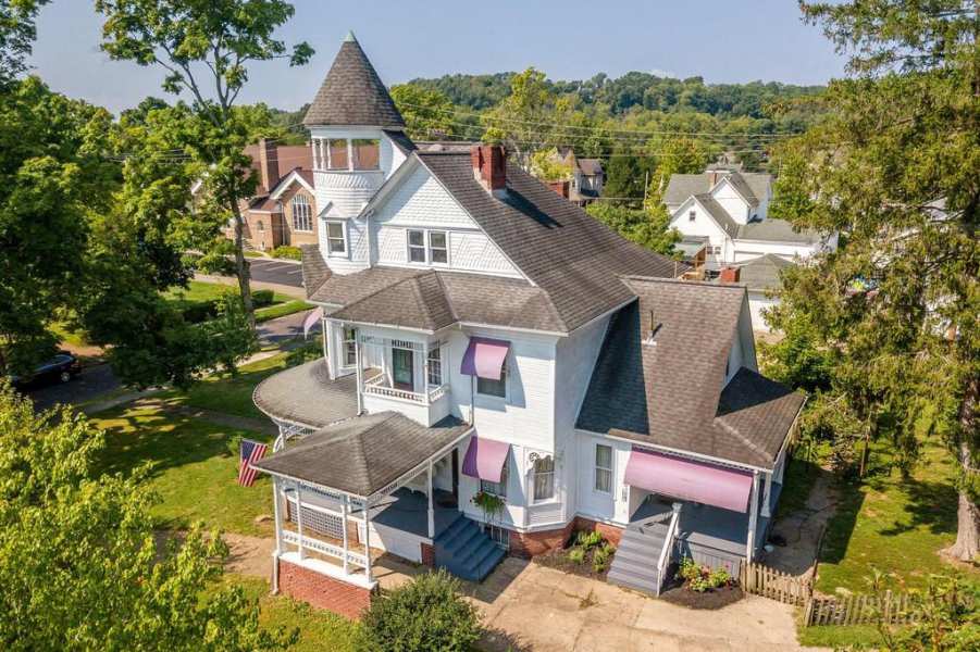 1893 Queen Anne in Bremen, OH Old House Dreams