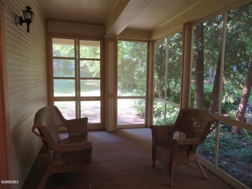 c. 1887 Queen Anne in Freeport, IL Old House Dreams