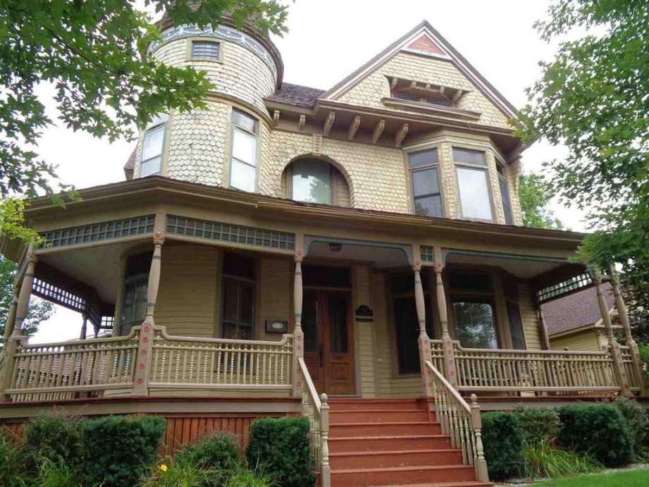 Ogdensburg, NY Old House Dreams