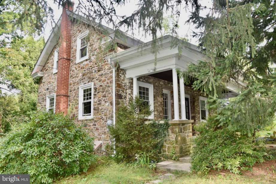 c. 1900 Leesport, PA Old House Dreams