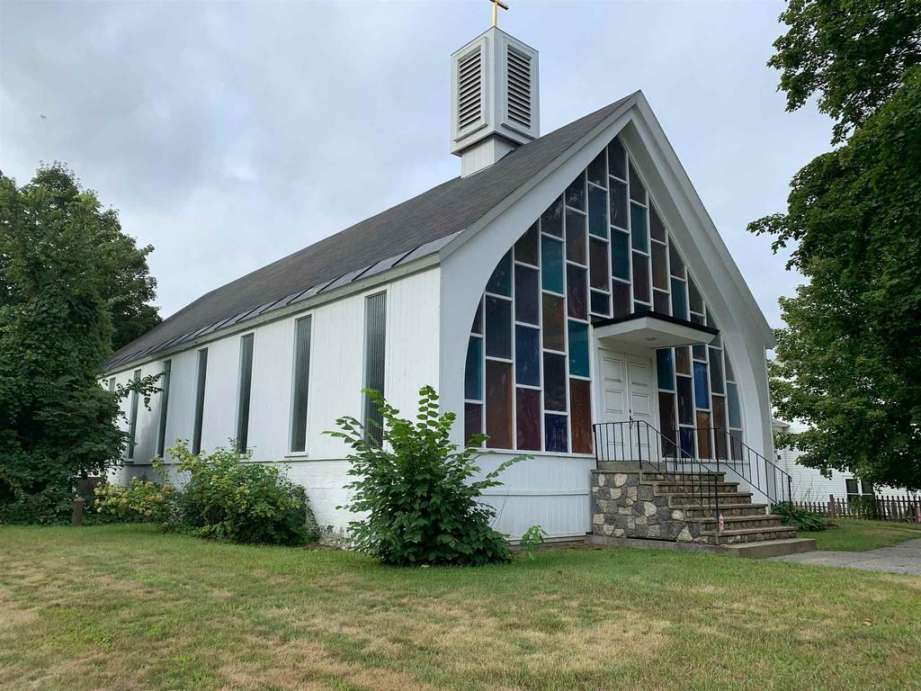 1952 Church in Saxtons River, VT Old House Dreams