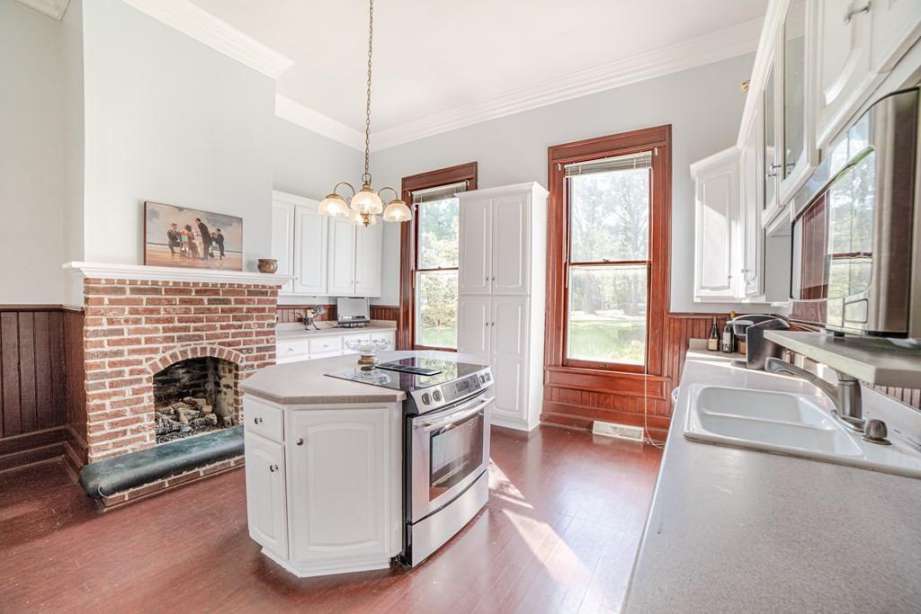 1907 Classical Revival in Saint Matthews, SC Old House Dreams