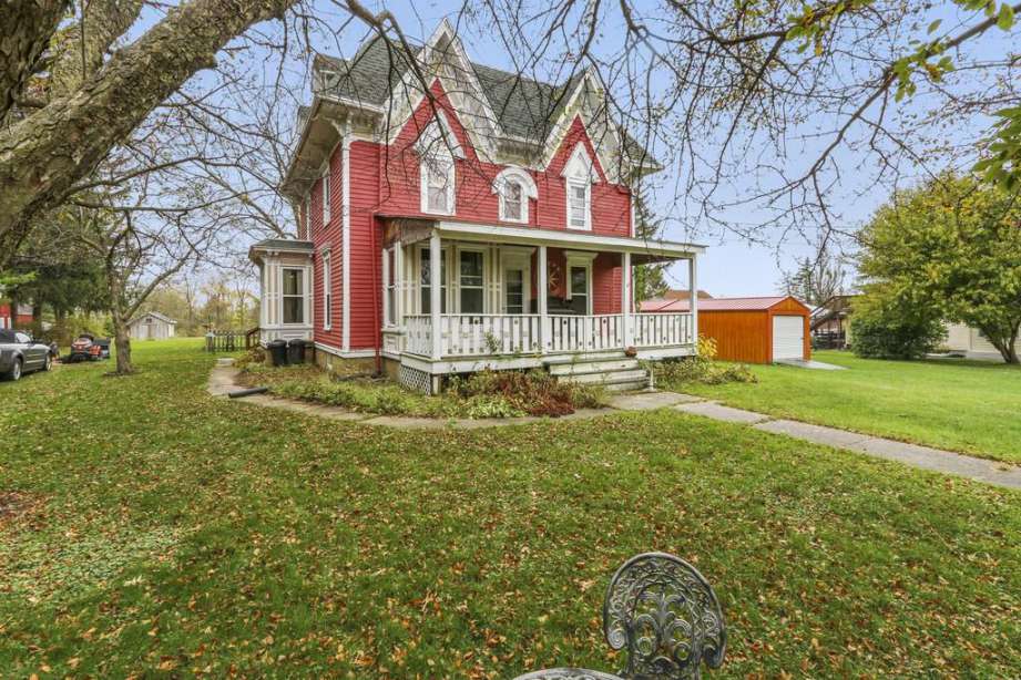 1882 Sharon, WI Old House Dreams