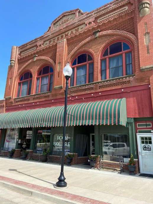 1905 Commercial Building in Humboldt, KS Old House Dreams