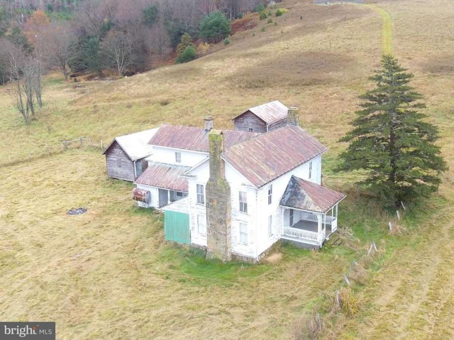 c. 1850 Sugar Grove, WV Old House Dreams