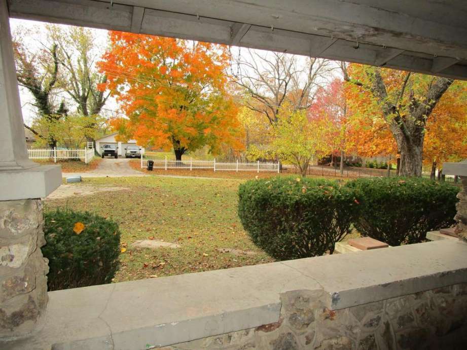 1927 Craftsman in Mountain View, MO 119,000 Old House Dreams