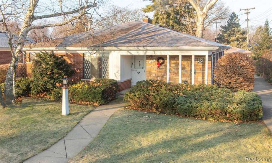 1953 Ranch in Redford, MI Old House Dreams