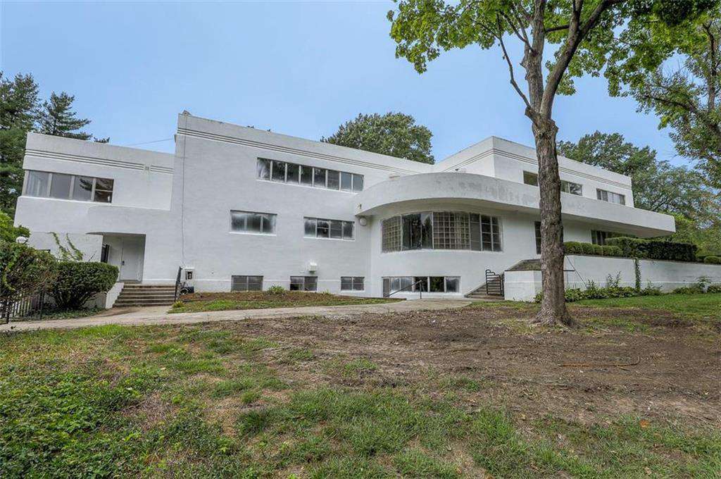 1935 International in Kansas City, MO Old House Dreams