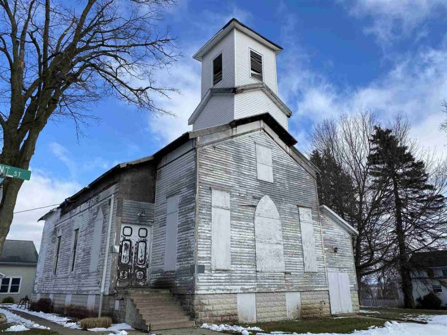 c. 1858 Church in New Carlisle, IN Old House Dreams