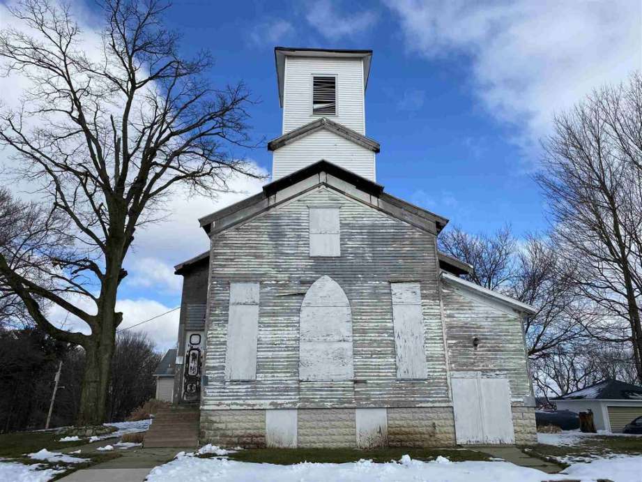 c. 1858 Church in New Carlisle, IN Old House Dreams