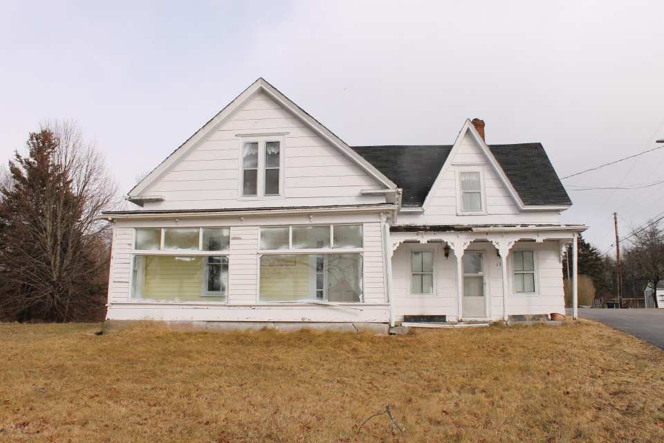 Sheet Harbour, Nova Scotia Old House Dreams